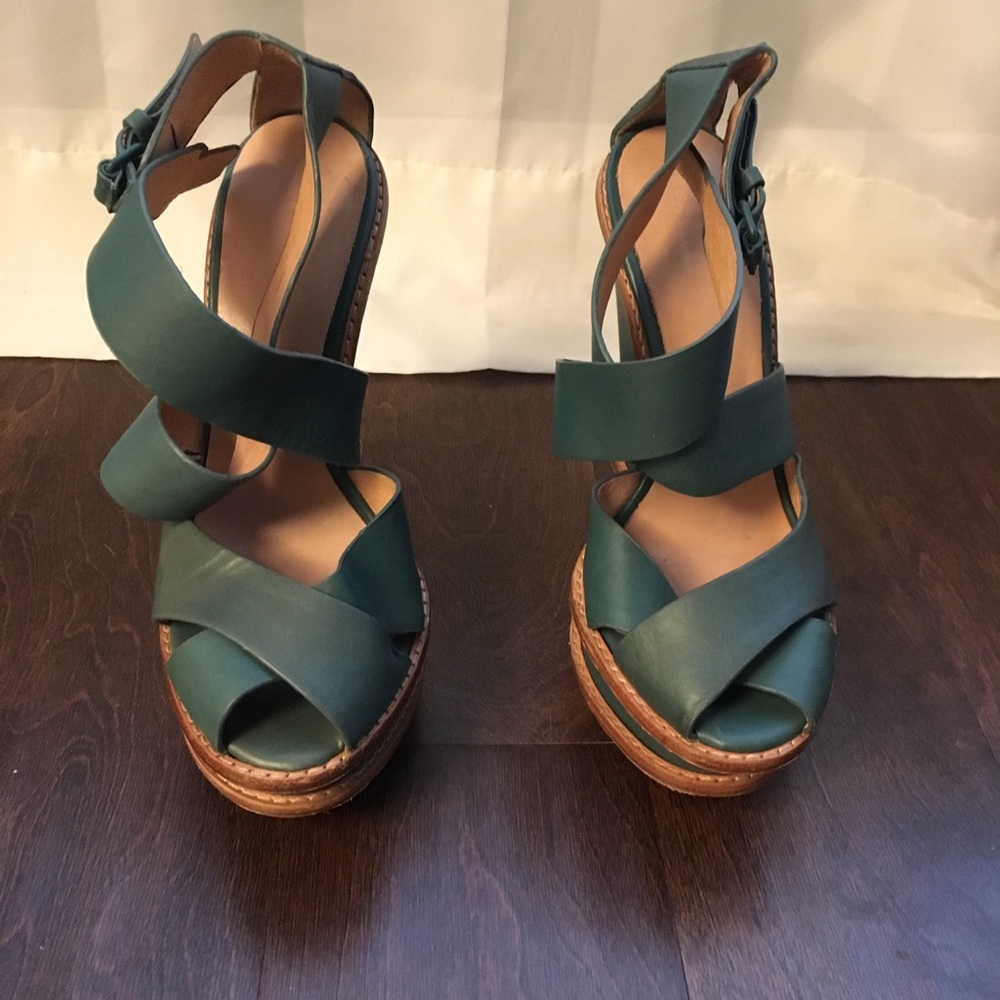 L.A.M.B Angela Wedge in hunter green